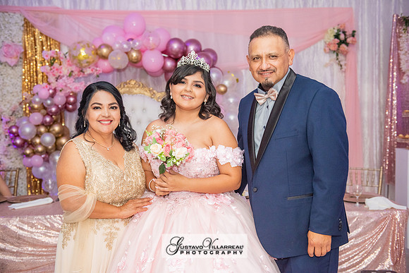 Brianna Villafan Quinceanera photography and video at Kenneth Hahn State Park in Los Angeles Ca, Salehs Palace reception hall in Whittier Ca by Gustavo Villarreal photography