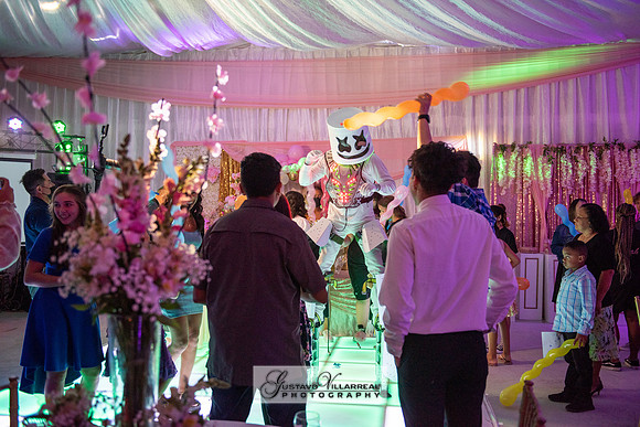 Brianna Villafan Quinceanera photography and video at Kenneth Hahn State Park in Los Angeles Ca, Salehs Palace reception hall in Whittier Ca by Gustavo Villarreal photography