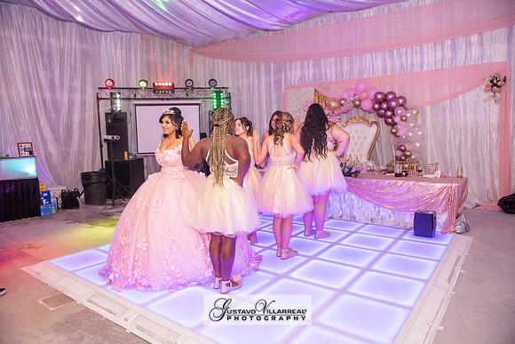 Brianna Villafan Quinceanera photography and video at Kenneth Hahn State Park in Los Angeles Ca, Salehs Palace reception hall in Whittier Ca by Gustavo Villarreal photography