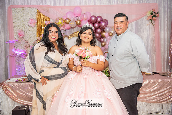 Brianna Villafan Quinceanera photography and video at Kenneth Hahn State Park in Los Angeles Ca, Salehs Palace reception hall in Whittier Ca by Gustavo Villarreal photography