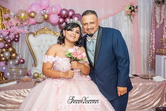 Brianna Villafan Quinceanera photography and video at Kenneth Hahn State Park in Los Angeles Ca, Salehs Palace reception hall in Whittier Ca by Gustavo Villarreal photography