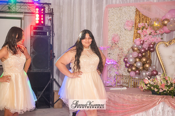 Brianna Villafan Quinceanera photography and video at Kenneth Hahn State Park in Los Angeles Ca, Salehs Palace reception hall in Whittier Ca by Gustavo Villarreal photography