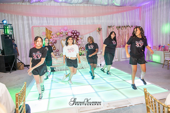 Brianna Villafan Quinceanera photography and video at Kenneth Hahn State Park in Los Angeles Ca, Salehs Palace reception hall in Whittier Ca by Gustavo Villarreal photography