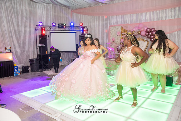 Brianna Villafan Quinceanera photography and video at Kenneth Hahn State Park in Los Angeles Ca, Salehs Palace reception hall in Whittier Ca by Gustavo Villarreal photography