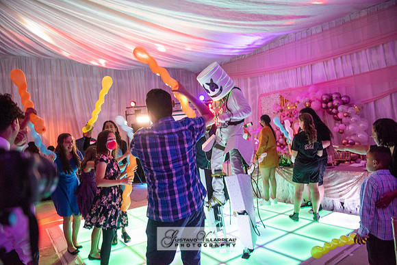 Brianna Villafan Quinceanera photography and video at Kenneth Hahn State Park in Los Angeles Ca, Salehs Palace reception hall in Whittier Ca by Gustavo Villarreal photography