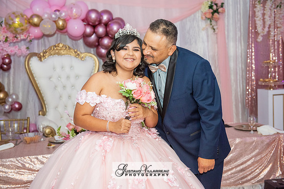 Brianna Villafan Quinceanera photography and video at Kenneth Hahn State Park in Los Angeles Ca, Salehs Palace reception hall in Whittier Ca by Gustavo Villarreal photography