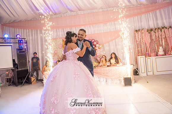 Brianna Villafan Quinceanera photography and video at Kenneth Hahn State Park in Los Angeles Ca, Salehs Palace reception hall in Whittier Ca by Gustavo Villarreal photography