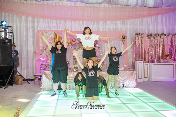 Brianna Villafan Quinceanera photography and video at Kenneth Hahn State Park in Los Angeles Ca, Salehs Palace reception hall in Whittier Ca by Gustavo Villarreal photography