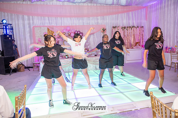 Brianna Villafan Quinceanera photography and video at Kenneth Hahn State Park in Los Angeles Ca, Salehs Palace reception hall in Whittier Ca by Gustavo Villarreal photography