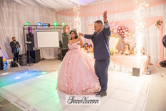 Brianna Villafan Quinceanera photography and video at Kenneth Hahn State Park in Los Angeles Ca, Salehs Palace reception hall in Whittier Ca by Gustavo Villarreal photography