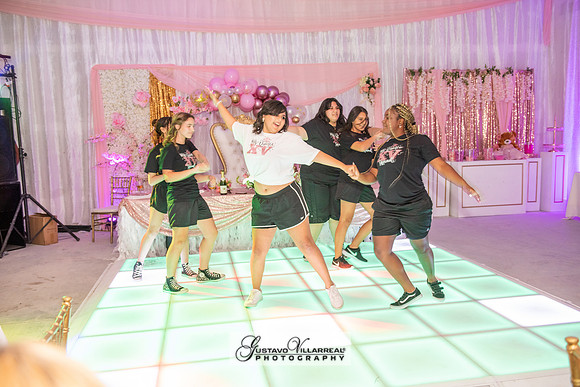 Brianna Villafan Quinceanera photography and video at Kenneth Hahn State Park in Los Angeles Ca, Salehs Palace reception hall in Whittier Ca by Gustavo Villarreal photography