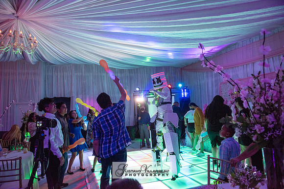 Brianna Villafan Quinceanera photography and video at Kenneth Hahn State Park in Los Angeles Ca, Salehs Palace reception hall in Whittier Ca by Gustavo Villarreal photography