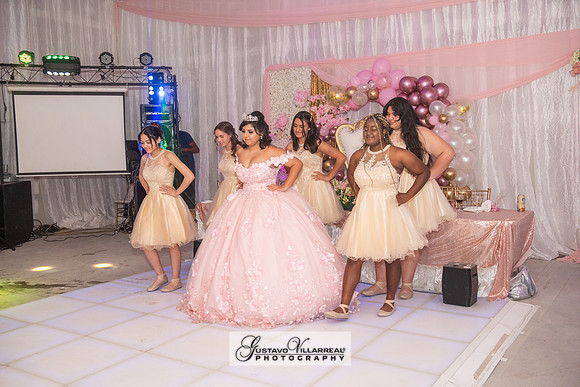 Brianna Villafan Quinceanera photography and video at Kenneth Hahn State Park in Los Angeles Ca, Salehs Palace reception hall in Whittier Ca by Gustavo Villarreal photography