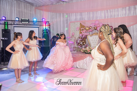 Brianna Villafan Quinceanera photography and video at Kenneth Hahn State Park in Los Angeles Ca, Salehs Palace reception hall in Whittier Ca by Gustavo Villarreal photography