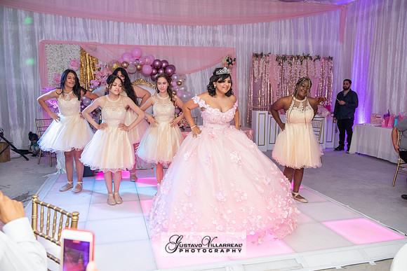 Brianna Villafan Quinceanera photography and video at Kenneth Hahn State Park in Los Angeles Ca, Salehs Palace reception hall in Whittier Ca by Gustavo Villarreal photography