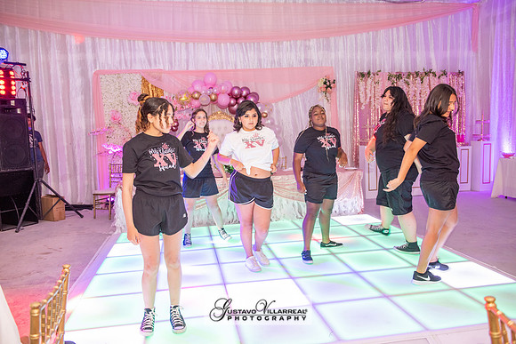 Brianna Villafan Quinceanera photography and video at Kenneth Hahn State Park in Los Angeles Ca, Salehs Palace reception hall in Whittier Ca by Gustavo Villarreal photography