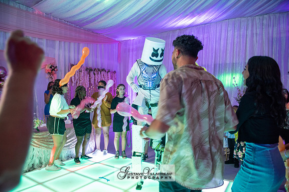 Brianna Villafan Quinceanera photography and video at Kenneth Hahn State Park in Los Angeles Ca, Salehs Palace reception hall in Whittier Ca by Gustavo Villarreal photography