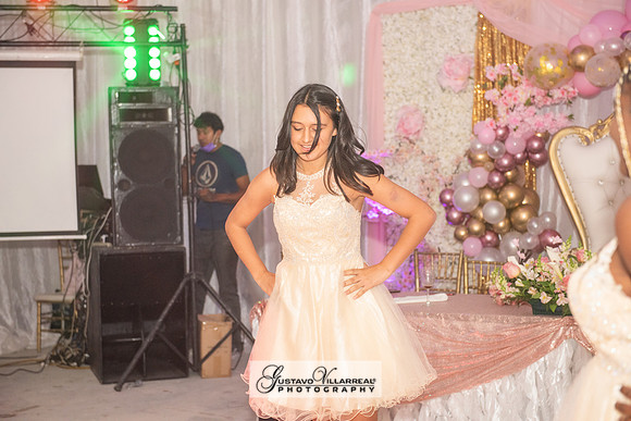 Brianna Villafan Quinceanera photography and video at Kenneth Hahn State Park in Los Angeles Ca, Salehs Palace reception hall in Whittier Ca by Gustavo Villarreal photography