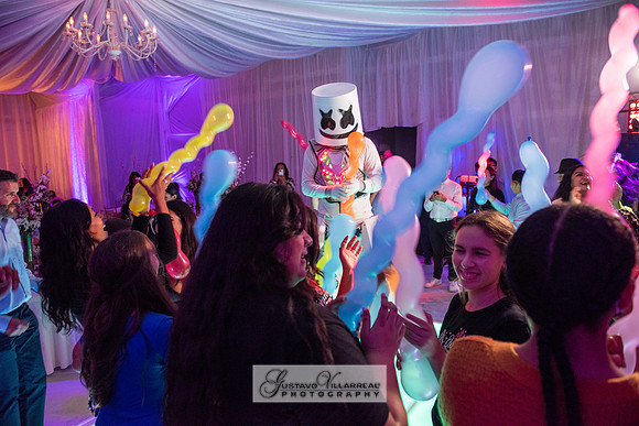 Brianna Villafan Quinceanera photography and video at Kenneth Hahn State Park in Los Angeles Ca, Salehs Palace reception hall in Whittier Ca by Gustavo Villarreal photography