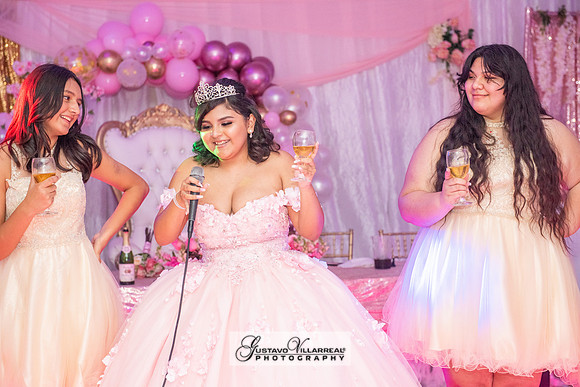 Brianna Villafan Quinceanera photography and video at Kenneth Hahn State Park in Los Angeles Ca, Salehs Palace reception hall in Whittier Ca by Gustavo Villarreal photography