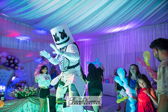 Brianna Villafan Quinceanera photography and video at Kenneth Hahn State Park in Los Angeles Ca, Salehs Palace reception hall in Whittier Ca by Gustavo Villarreal photography