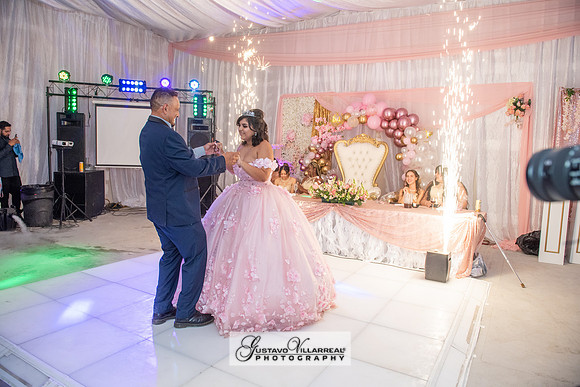 Brianna Villafan Quinceanera photography and video at Kenneth Hahn State Park in Los Angeles Ca, Salehs Palace reception hall in Whittier Ca by Gustavo Villarreal photography