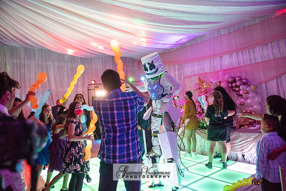 Brianna Villafan Quinceanera photography and video at Kenneth Hahn State Park in Los Angeles Ca, Salehs Palace reception hall in Whittier Ca by Gustavo Villarreal photography