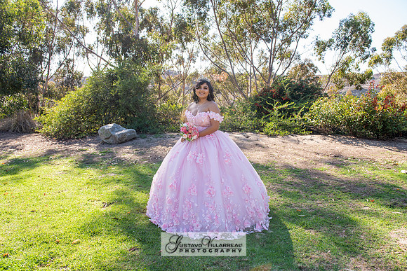 Brianna Villafan Quinceanera photography and video at Kenneth Hahn State Park in Los Angeles Ca, Salehs Palace reception hall in Whittier Ca by Gustavo Villarreal photography