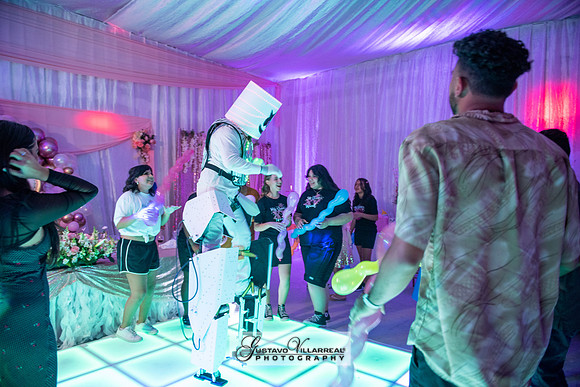 Brianna Villafan Quinceanera photography and video at Kenneth Hahn State Park in Los Angeles Ca, Salehs Palace reception hall in Whittier Ca by Gustavo Villarreal photography