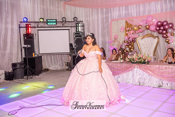 Brianna Villafan Quinceanera photography and video at Kenneth Hahn State Park in Los Angeles Ca, Salehs Palace reception hall in Whittier Ca by Gustavo Villarreal photography