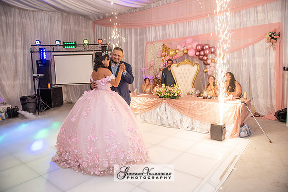 Brianna Villafan Quinceanera photography and video at Kenneth Hahn State Park in Los Angeles Ca, Salehs Palace reception hall in Whittier Ca by Gustavo Villarreal photography