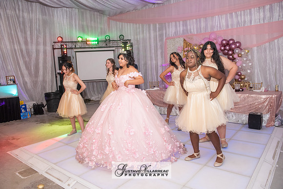 Brianna Villafan Quinceanera photography and video at Kenneth Hahn State Park in Los Angeles Ca, Salehs Palace reception hall in Whittier Ca by Gustavo Villarreal photography