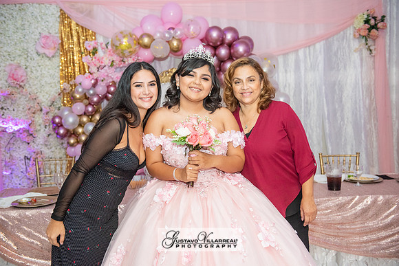 Brianna Villafan Quinceanera photography and video at Kenneth Hahn State Park in Los Angeles Ca, Salehs Palace reception hall in Whittier Ca by Gustavo Villarreal photography