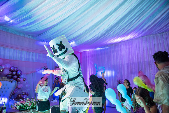 Brianna Villafan Quinceanera photography and video at Kenneth Hahn State Park in Los Angeles Ca, Salehs Palace reception hall in Whittier Ca by Gustavo Villarreal photography