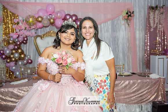 Brianna Villafan Quinceanera photography and video at Kenneth Hahn State Park in Los Angeles Ca, Salehs Palace reception hall in Whittier Ca by Gustavo Villarreal photography