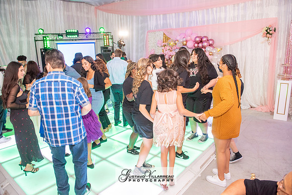 Brianna Villafan Quinceanera photography and video at Kenneth Hahn State Park in Los Angeles Ca, Salehs Palace reception hall in Whittier Ca by Gustavo Villarreal photography