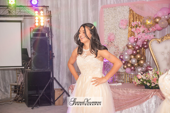 Brianna Villafan Quinceanera photography and video at Kenneth Hahn State Park in Los Angeles Ca, Salehs Palace reception hall in Whittier Ca by Gustavo Villarreal photography