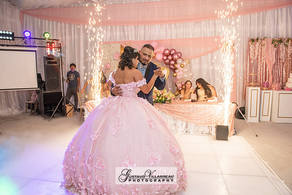 Brianna Villafan Quinceanera photography and video at Kenneth Hahn State Park in Los Angeles Ca, Salehs Palace reception hall in Whittier Ca by Gustavo Villarreal photography