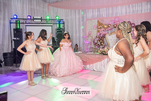 Brianna Villafan Quinceanera photography and video at Kenneth Hahn State Park in Los Angeles Ca, Salehs Palace reception hall in Whittier Ca by Gustavo Villarreal photography