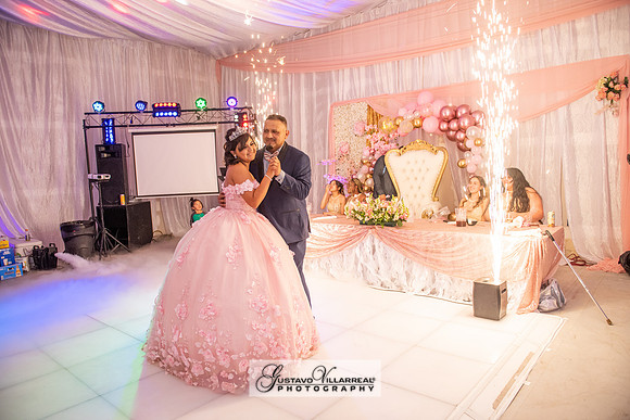 Brianna Villafan Quinceanera photography and video at Kenneth Hahn State Park in Los Angeles Ca, Salehs Palace reception hall in Whittier Ca by Gustavo Villarreal photography