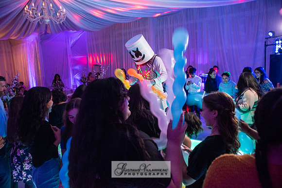 Brianna Villafan Quinceanera photography and video at Kenneth Hahn State Park in Los Angeles Ca, Salehs Palace reception hall in Whittier Ca by Gustavo Villarreal photography