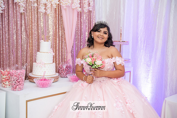 Brianna Villafan Quinceanera photography and video at Kenneth Hahn State Park in Los Angeles Ca, Salehs Palace reception hall in Whittier Ca by Gustavo Villarreal photography
