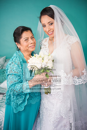 EVELIA Y JUAN weddings photography and video at St Joseph Catholic church in Hawthorne Ca, Reception venues at Temple of Emanuel of beberly hills Ca,  www.gustavovillarreal.com, 323-633-8283