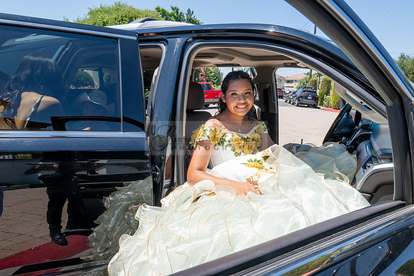 Arianna Tejada quinceanera celebration, photography, videography at Our lady of Guadalupe in El Monte Ca, Fiesta Mexican banquet Hall Montclair Ca, Gustavo Villarreal photo and video, 323-633-8283, ww
