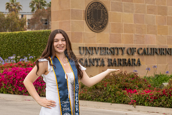 Lauren Berry graduation photos, portraits at UCSB Santa Barbara Ca. Gustavo Villarreal Photography, 323-633-8283