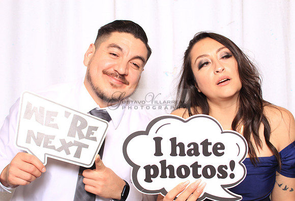Stephanie and Albert wedding celebration, photo booth in Redondo Beach Ca, Gustavo Villarreal Photography, 323-633-8283, www.gvphotoandvideo.com
