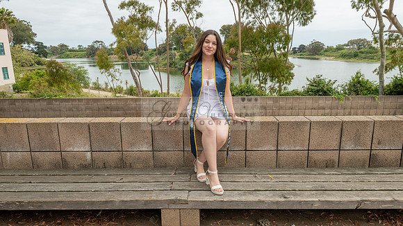 Lauren Berry graduation photos, portraits at UCSB Santa Barbara Ca. Gustavo Villarreal Photography, 323-633-8283