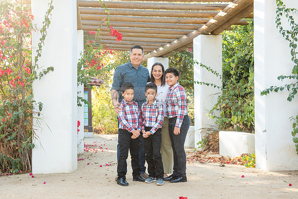 Family photo session, maternity, engagements,  at Bosque del Rio