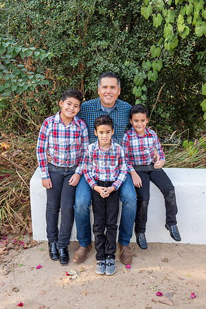 Family photo session, maternity, engagements,  at Bosque del Rio