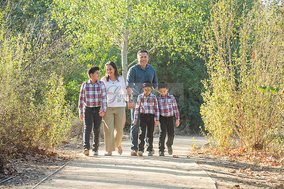 Family photo session, maternity, engagements,  at Bosque del Rio